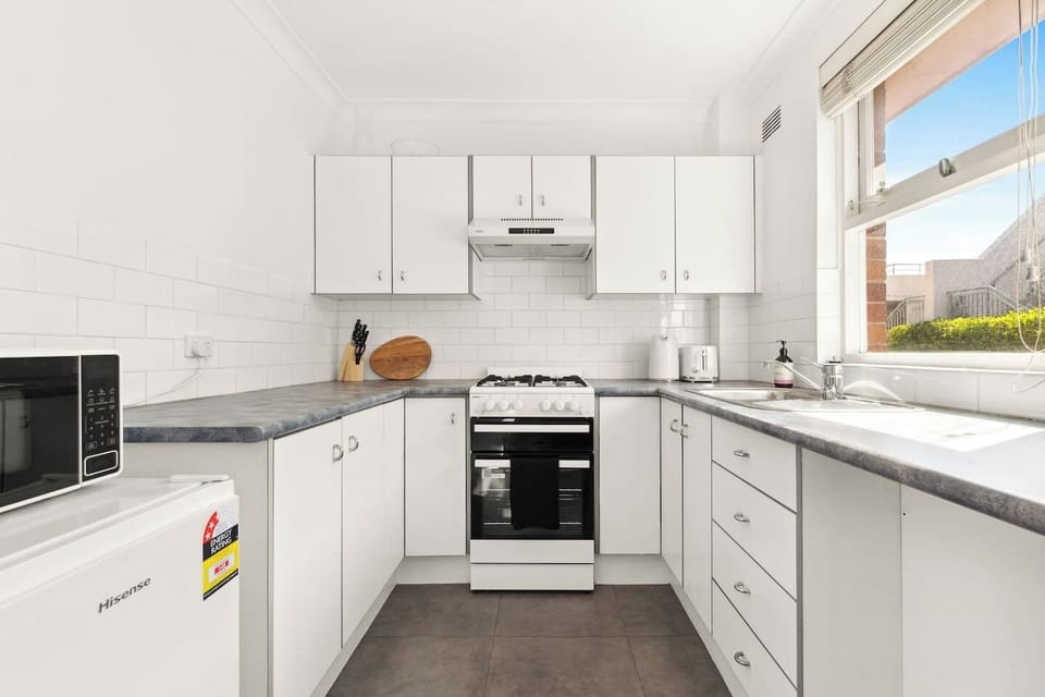 Whip up simple home-cooked meals in the efficient kitchen, fully equipped with essentials at your fingertips—from a gas stove and oven to cooking basics.
