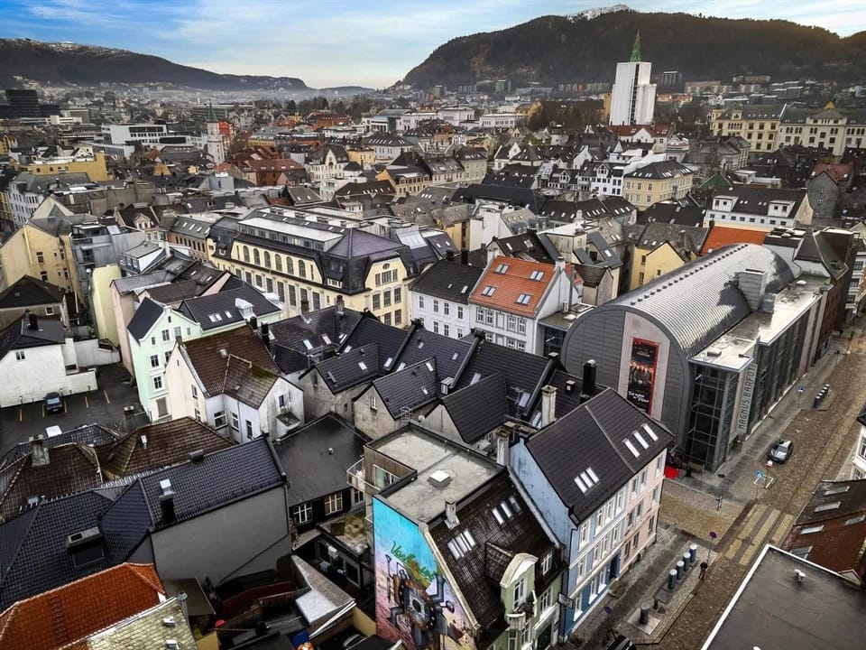 Rooftop perspective of Bergen’s vibrant urban landscape and scenic surroundings