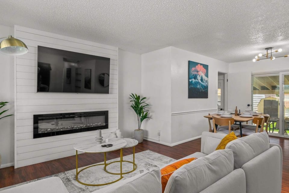 Open concept living and dining area.