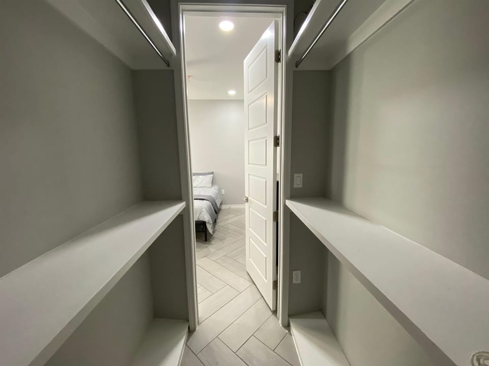 Walk in closet