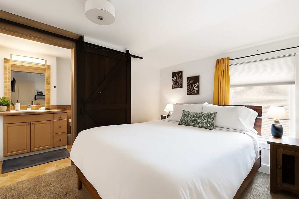 Bright mornings, cozy nights – a perfect retreat with style and comfort