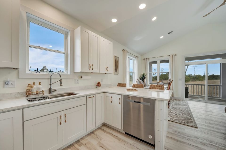 Well-Stocked Kitchen will all the comforts of home - and then some!