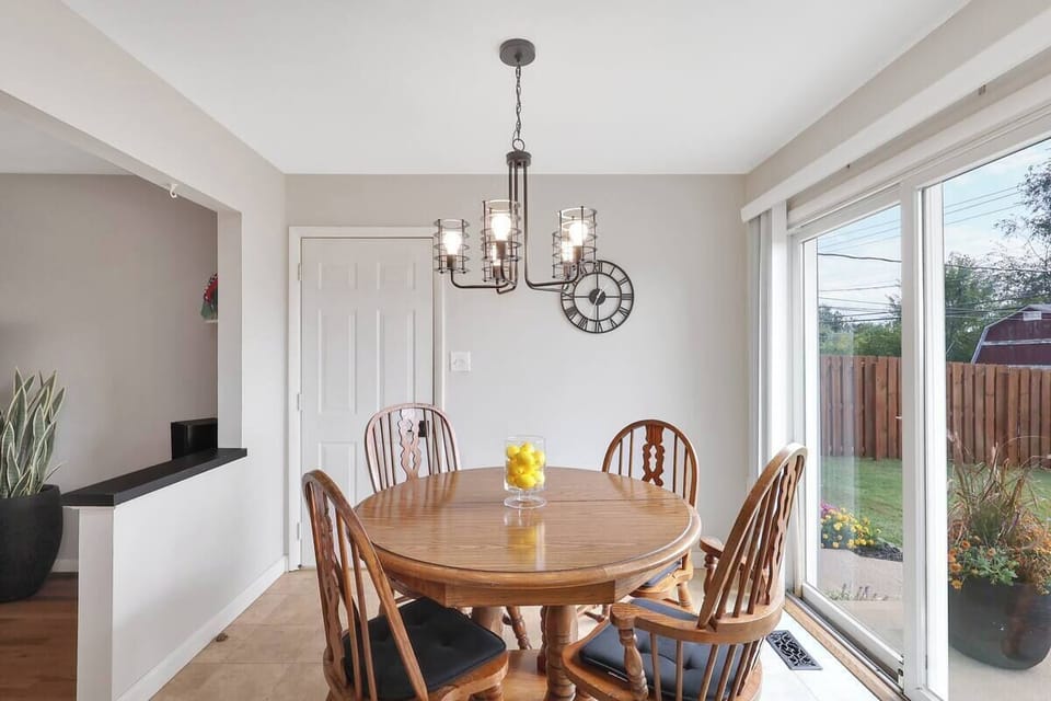 Kitchen dining table