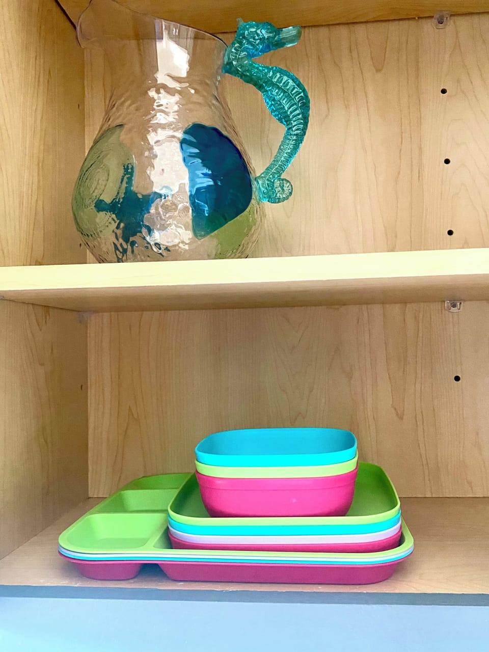 Pitcher & children’s dinnerware