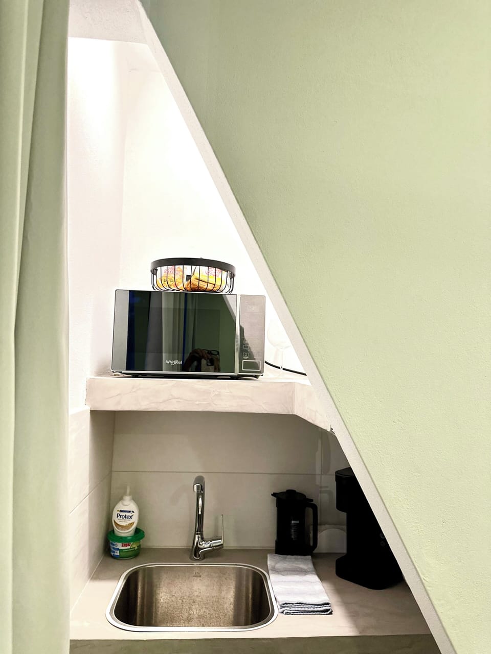 Kitchenette in Casita 