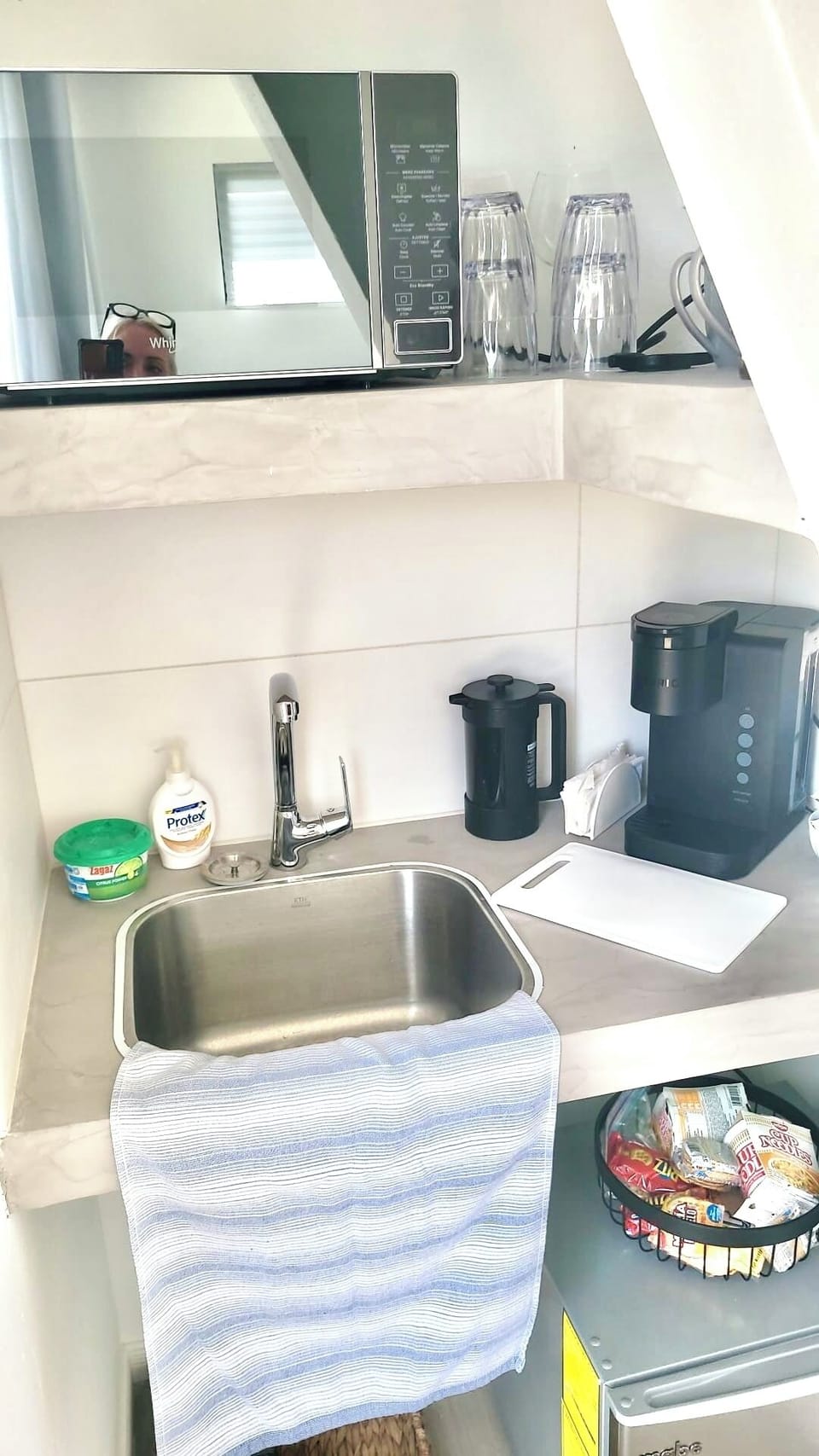Casita amenities, microwave, mini refrigerator for leftovers and drinks!