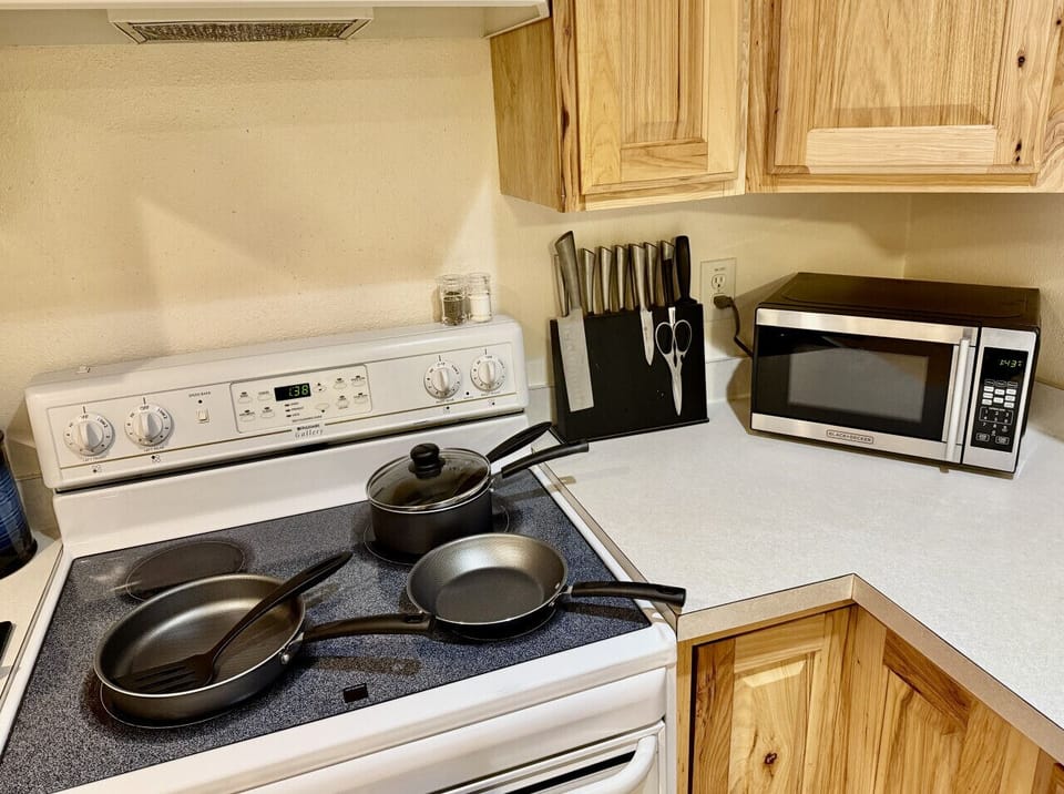 Full Kitchen