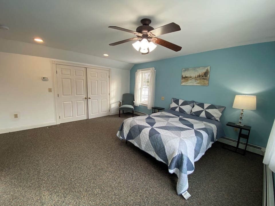 The Button Bay room. Queen bed. Large walk-in closet.