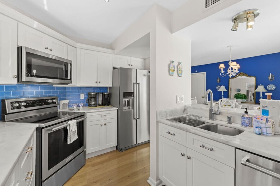 Kitchen with Dishwasher