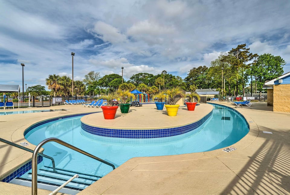 Myrtle Beach Resort | Community Amenities | Water Park w/ Lazy River