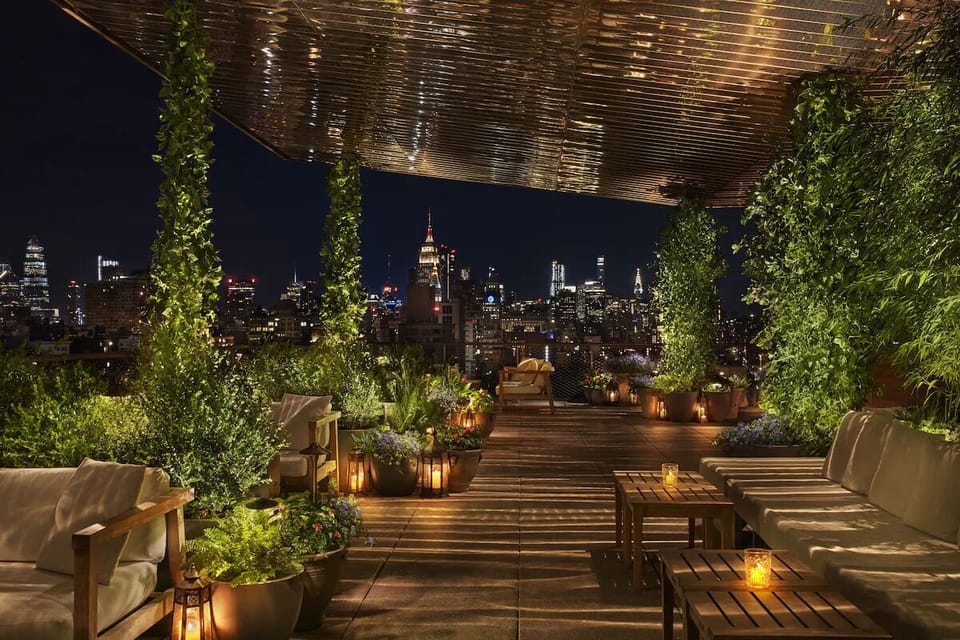 Rooftop Lounge