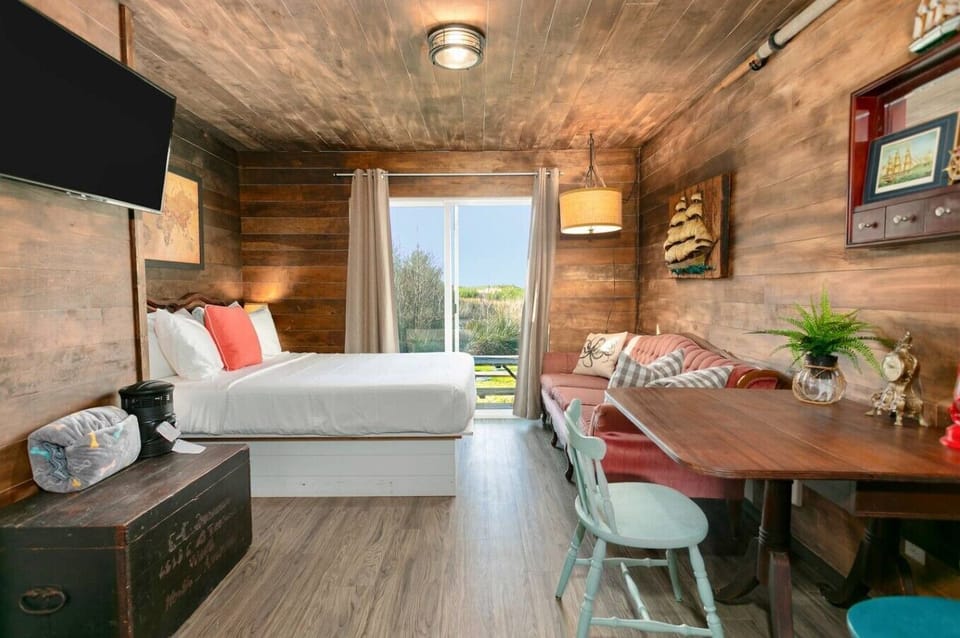 Rustic comfort meets cozy charm 🛏️