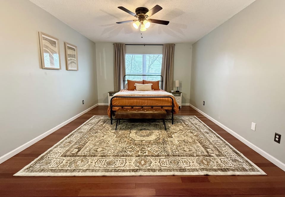 Master Bedroom, queen bed, master bathroom, and 2 closets