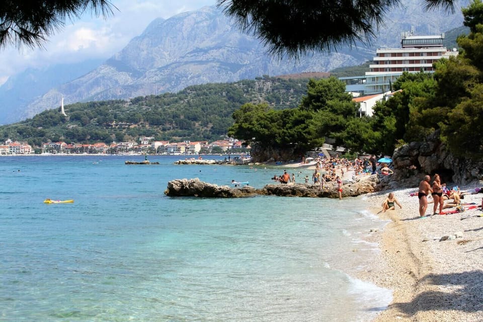 Nearby beaches
