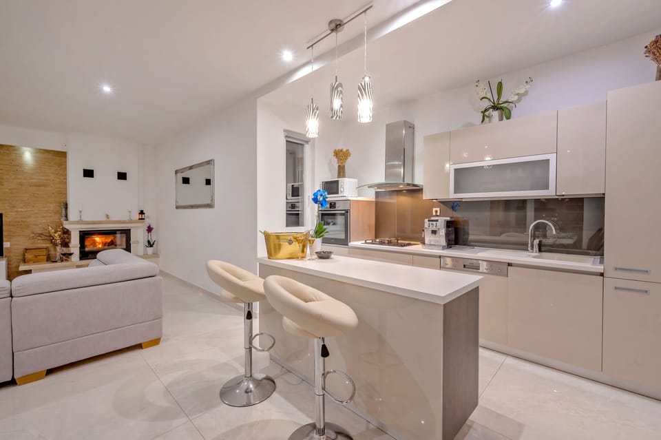 Kitchen 2