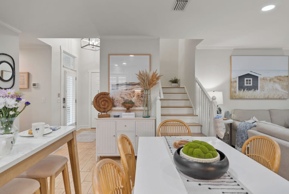 A cozy place to gather and dine.

