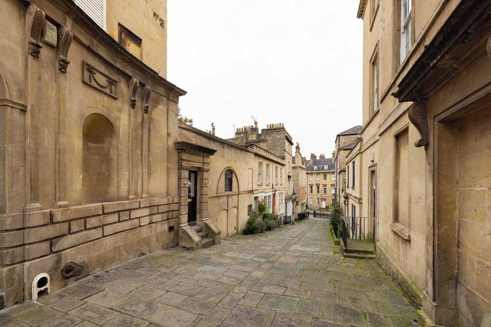 Belmont House street