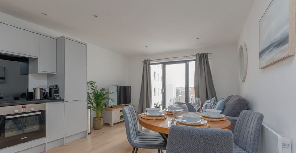 The dining area provides seating for 4 guests and a great entertaining space