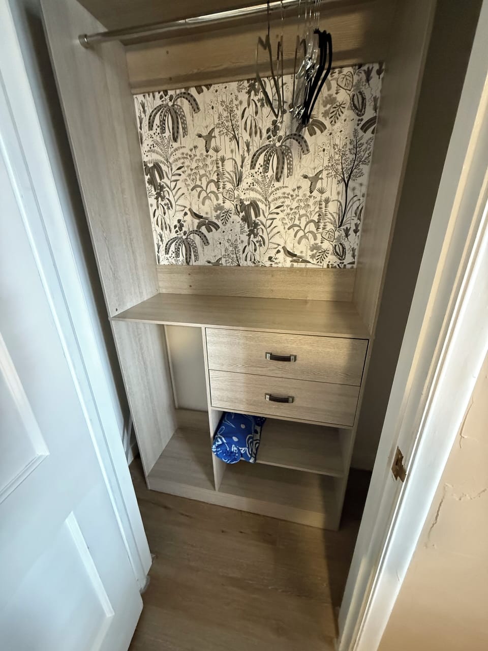 Bedroon Closets with drawer space and space for lugage 