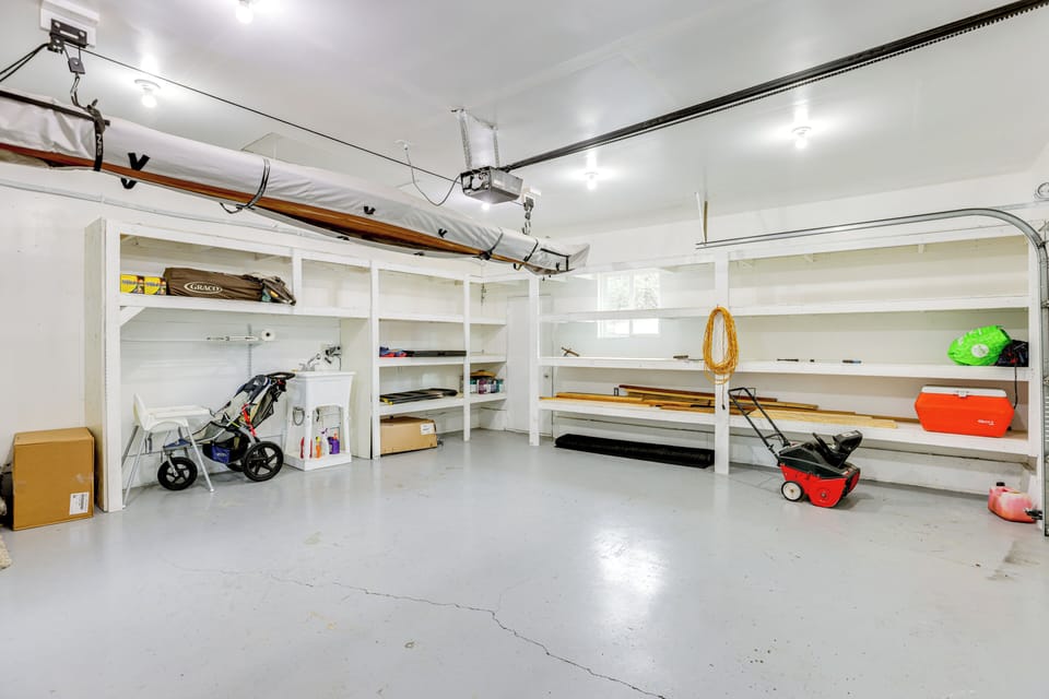 Parking | Garage (2 Vehicles)