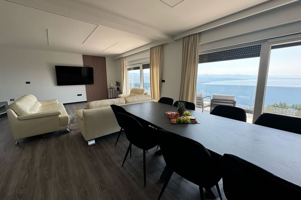 Living room 1