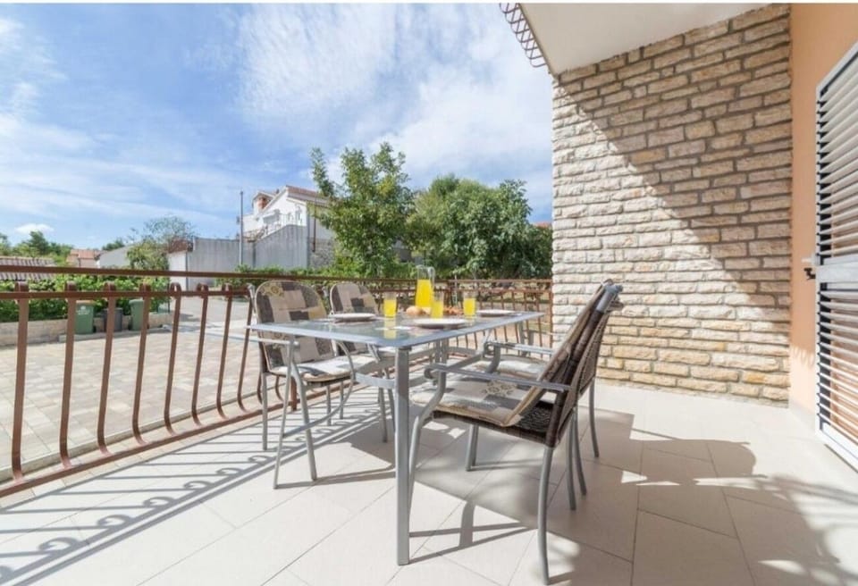 Terrace 1