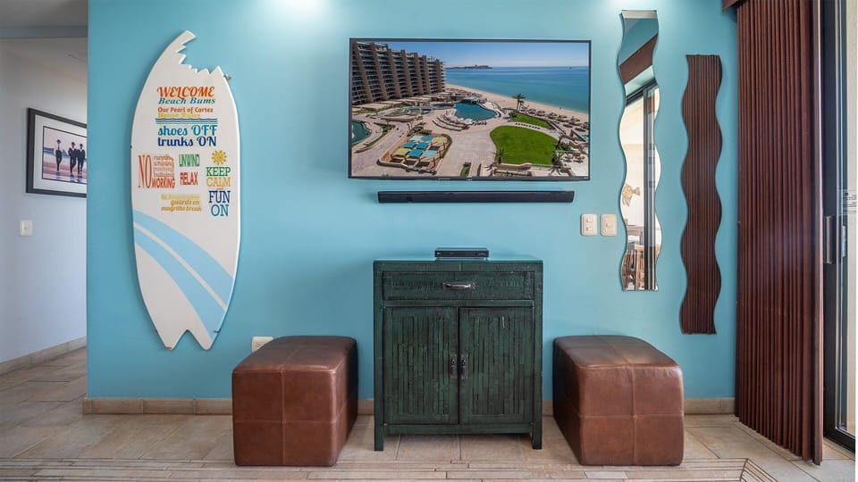 Living room detail with TV.