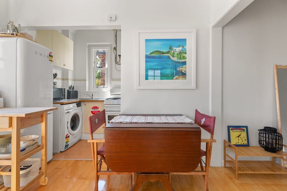 Kitchen/Dining Area