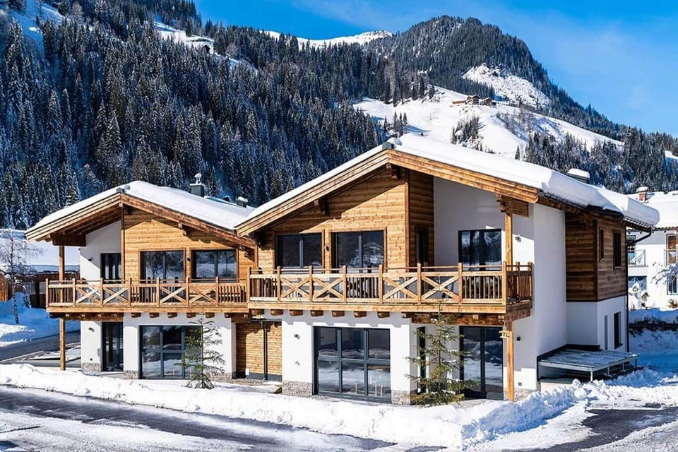 Holiday Home Exterior [winter]