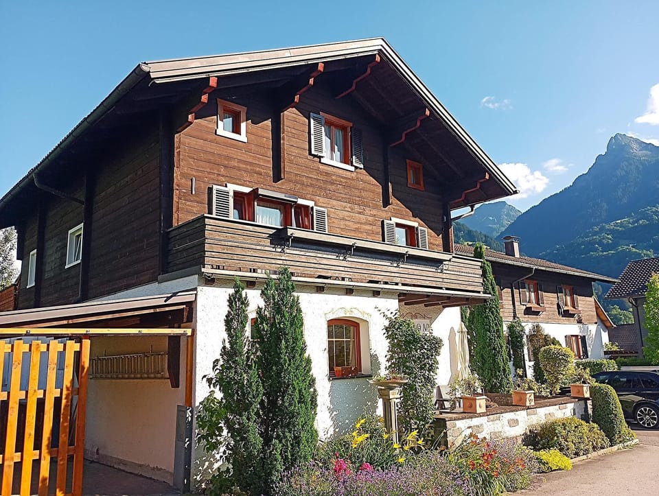 Facade / entrance