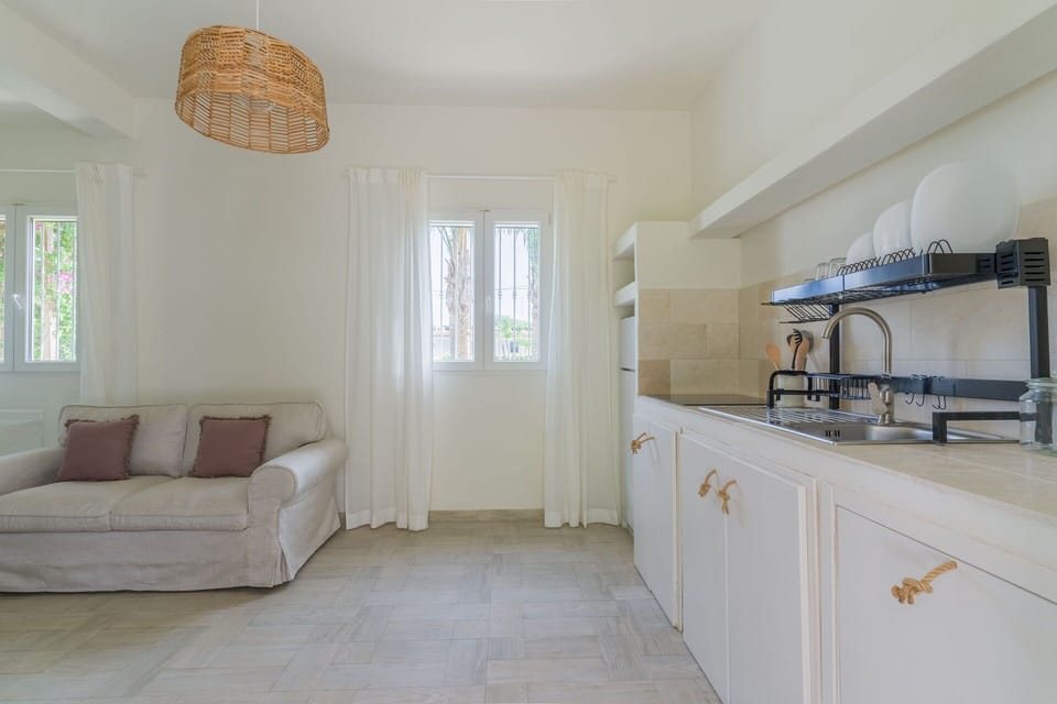 Furniture, Flooring, Interior Design, Floor, Ceiling, Lighting, Room, Home, Apartment, Chair