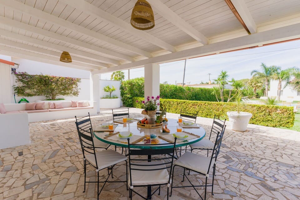 Furniture, Table, Chair, Flooring, Floor, Interior Design, Resort, Flowerpot, Kitchen & Dining Room Table, Eco Hotel