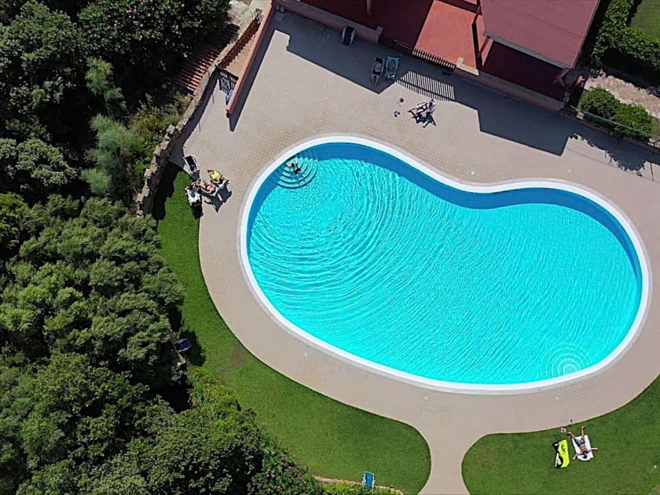 Swimming Pool, Leisure, Resort, Thermae, Outdoor Furniture, Vacation, Resort Town, Water Feature, Hacienda, Hotel