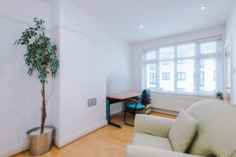 Living Room / Lounge