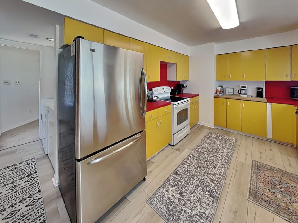 Full Kitchen - First Floor