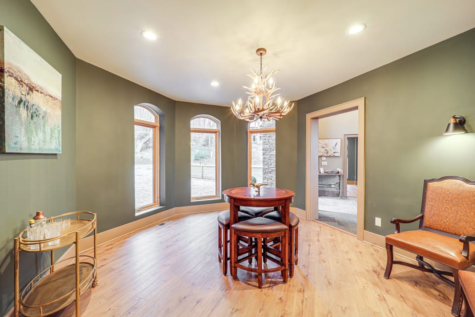 Bar Room | 2nd Floor