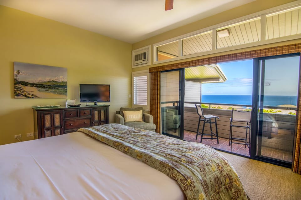 Bedroom. Interior and views may vary based on location and availability.