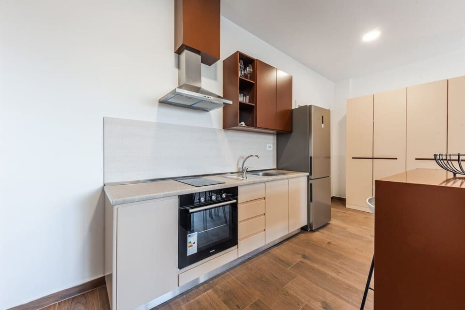 Fully-equipped kitchen