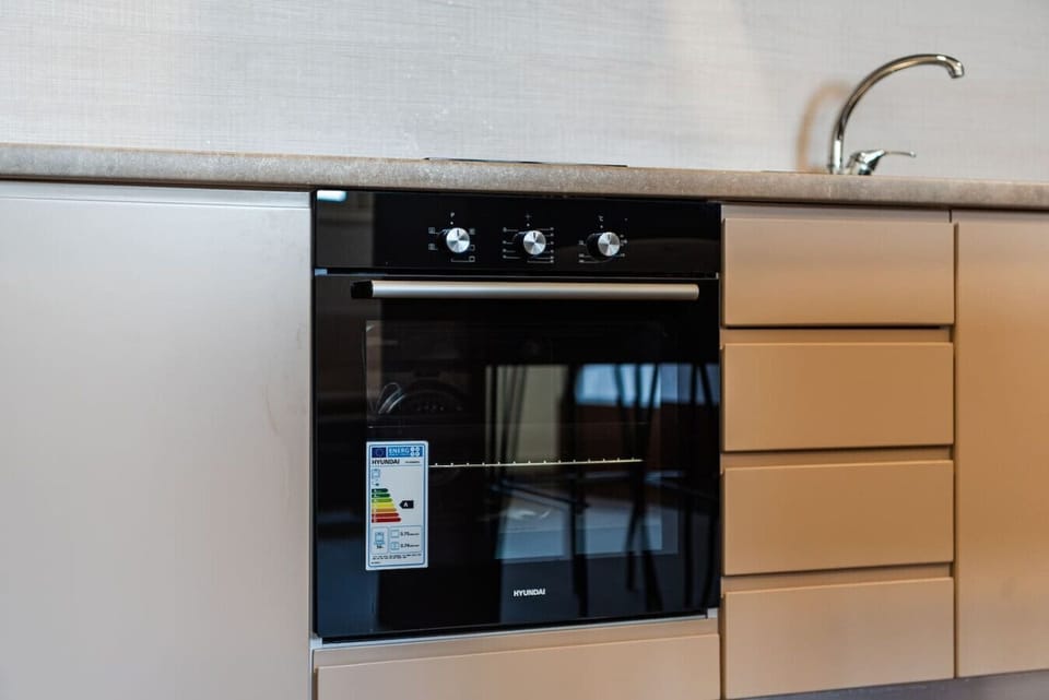 Fully-equipped kitchen details