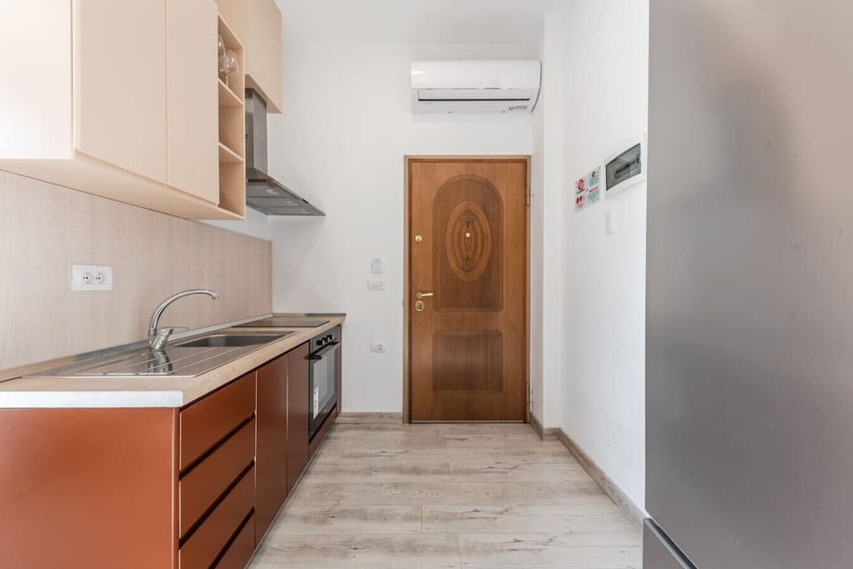 Fully-equipped kitchen
