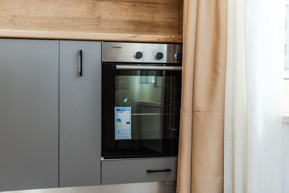 Fully-equipped kitchen details