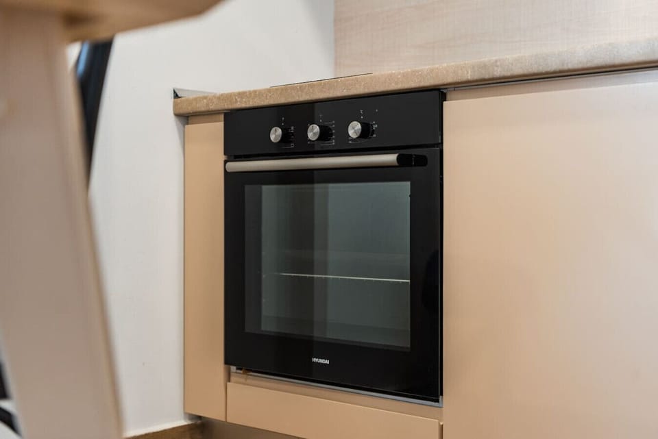 Fully-equipped kitchen details