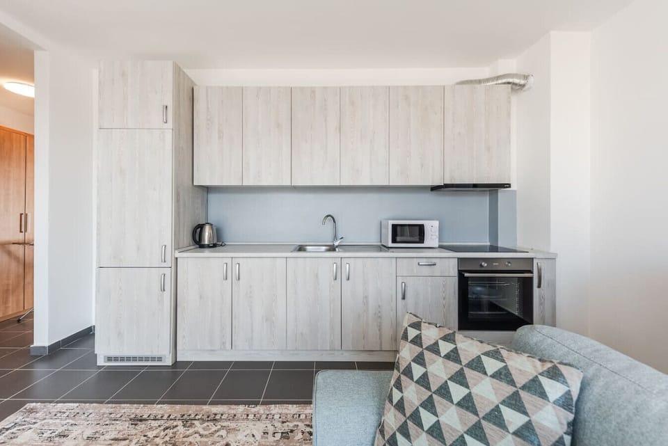 Fully-equipped kitchen