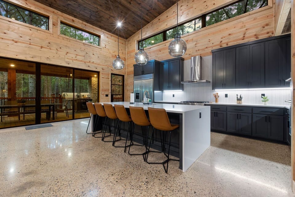Kitchen with plenty of seating on the island as well