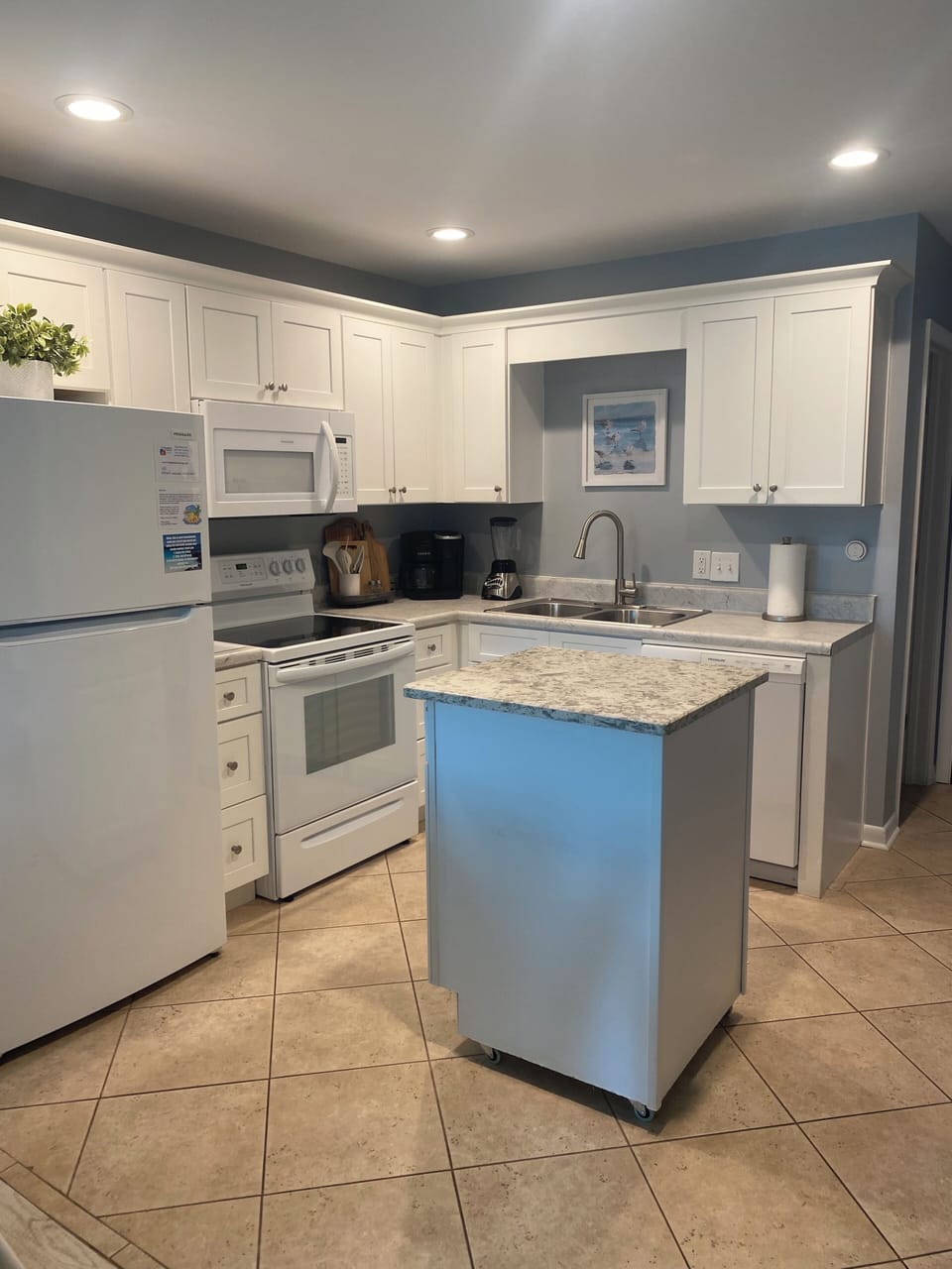 Fully Stocked Kitchen