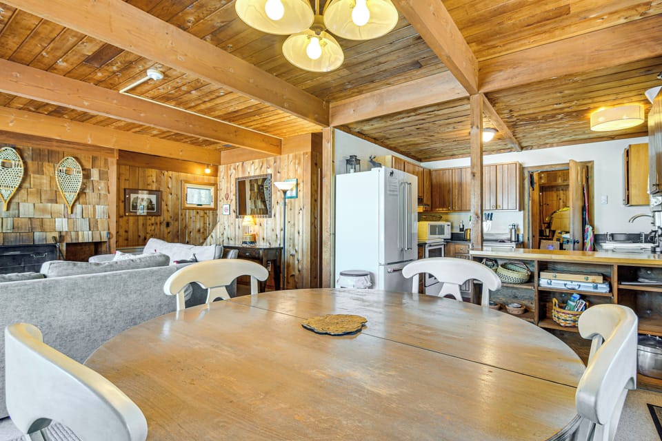Dining Area | 2-Story Cabin | Propane Heater | Open Floor Plan