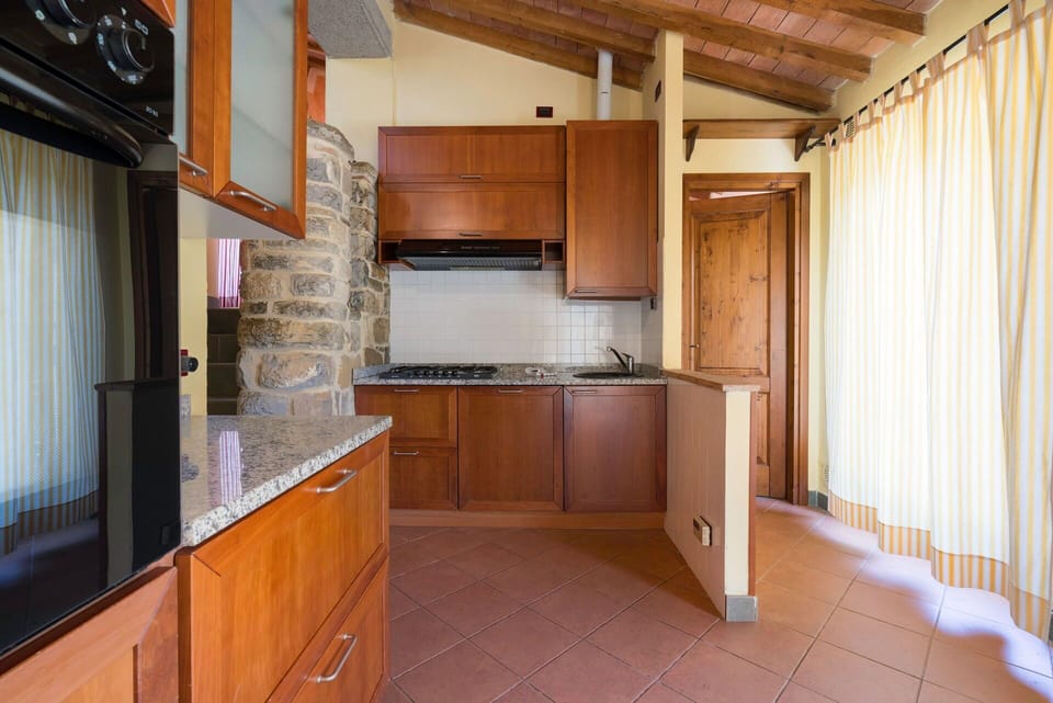 Autumn, Kitchen, Spring, Summer