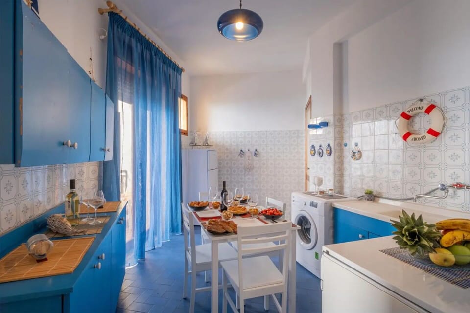 Autumn, Kitchen, Spring, Summer