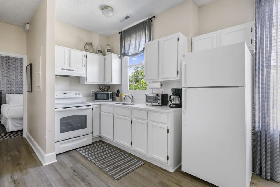 Cook, snack, sip — this space is made to feel like home.