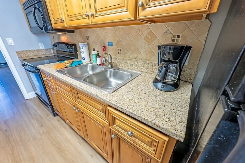 Large Kitchen Area